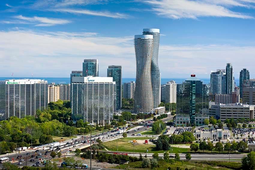 Foto-1-Downtown-Mississauga-By-City-of-Mississauga-850x566